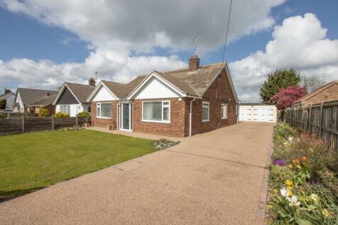 4 bedroom detached bungalow for sale