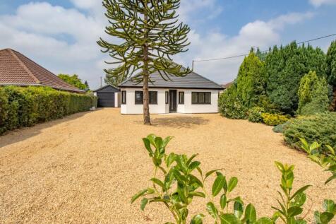 Ingoldisthorpe 3 bed detached bungalow for sale