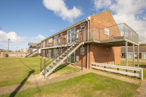 77 South Beach Road, Hunstanton... 2 bed flat for sale