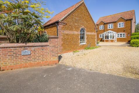 Collins Lane, Heacham 4 bed detached house for sale