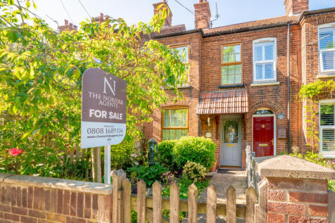 Briston Road, Melton Constable 3 bed terraced house for sale