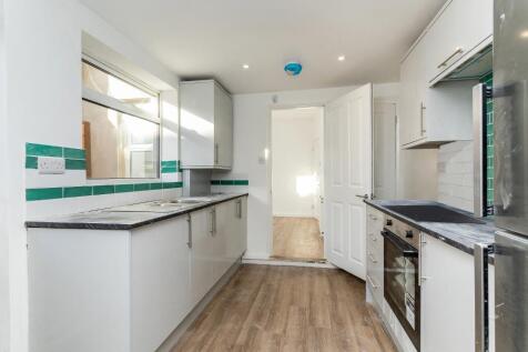 Beltring Road, Eastbourne, BN22 8JH 3 bed terraced house for sale