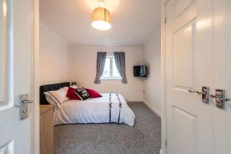5 bedroom town house for sale