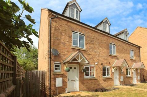 3 bedroom end of terrace house for sale