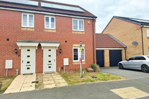 3 bedroom semi-detached house for sale