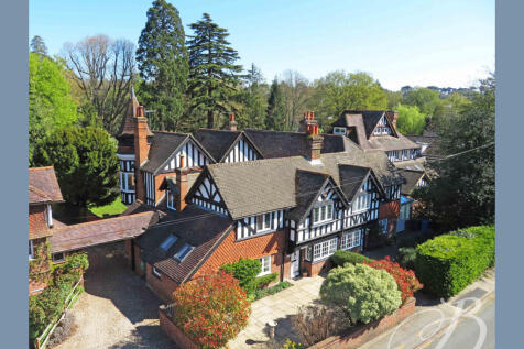4 bedroom country house for sale
