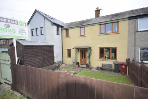 2 bedroom terraced house for sale