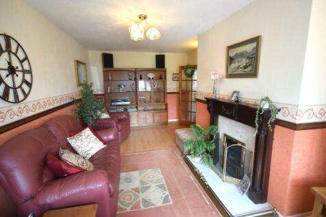 2 bedroom semi-detached bungalow for sale