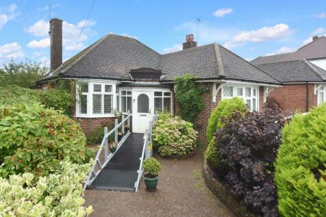 2 bedroom detached house for sale