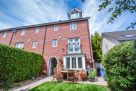 Harwell Road, West Timperley, WA14 5 bed townhouse for sale