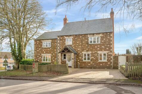 Main Street, Knossington 4 bed cottage for sale