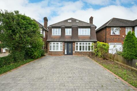 5 bedroom detached house for sale