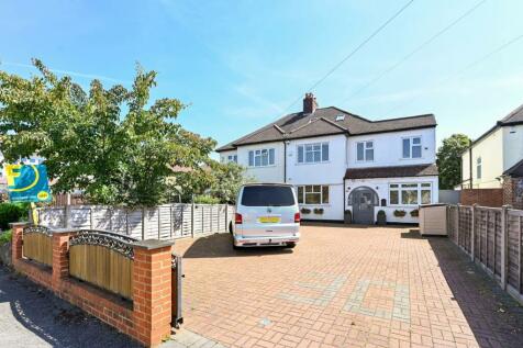 5 bedroom semi-detached house for sale