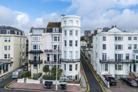 Marine Parade, Brighton 2 bed apartment for sale