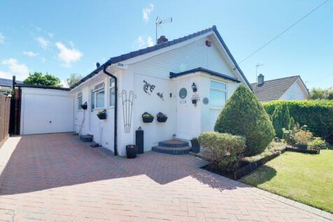 2 bedroom detached bungalow for sale