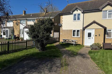 2 bedroom semi-detached house for sale