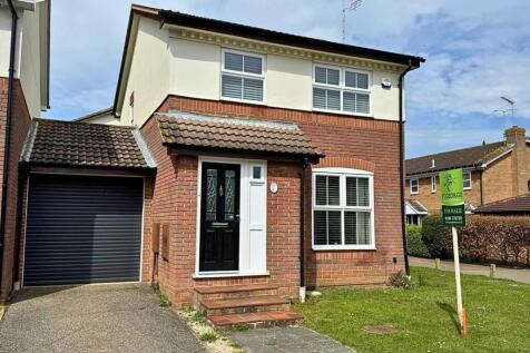 Alexandra Road, Rayleigh 3 bed house for sale