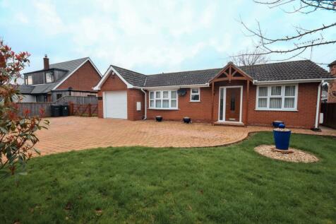 3 bedroom detached bungalow for sale