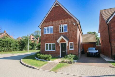 Readwin Crescent, Wokingham, RG40 3 bed detached house for sale