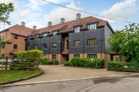 Springwell Lane, Rickmansworth, WD3 2 bed apartment for sale