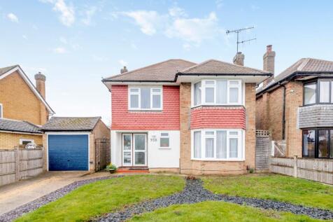 Uxbridge Road, Rickmansworth, Herts, WD3 4 bed detached house for sale