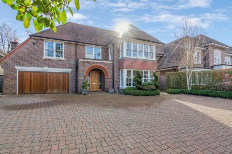 Valley Road, Rickmansworth, WD3 6 bed detached house for sale
