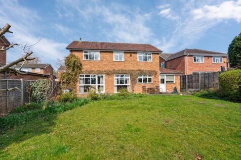 Arnett Close, Rickmansworth, WD3 4 bed detached house for sale