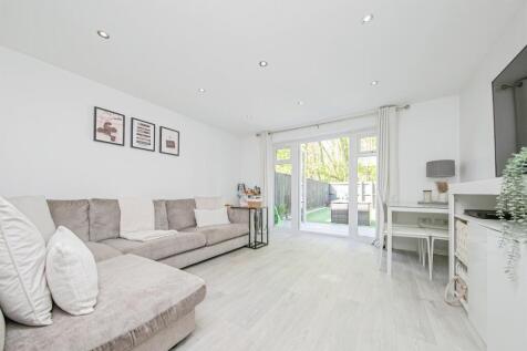 4 bedroom town house for sale