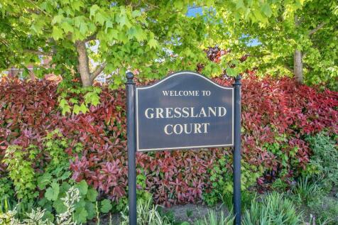 1 bedroom ground floor flat for sale