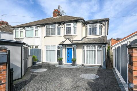 Tarbock Road, Huyton, Liverpool... 4 bed semi