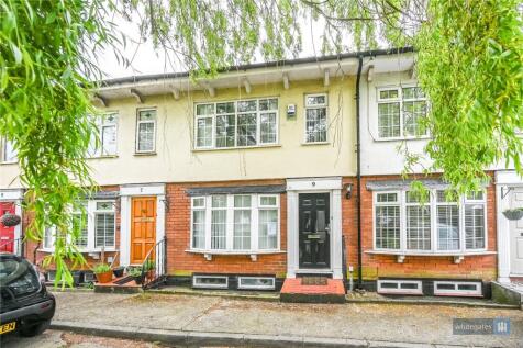 4 bedroom terraced house for sale