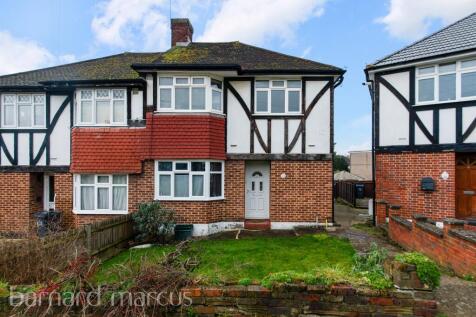 2 bedroom maisonette for sale