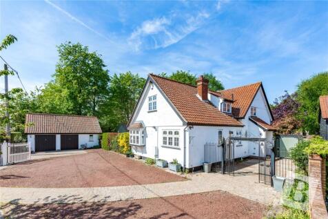 Dunmow Road, Fyfield, Ongar, Essex, CM5 4 bed detached house for sale