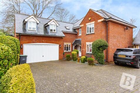 Hunters Chase, Ongar, Essex, CM5 5 bed detached house for sale