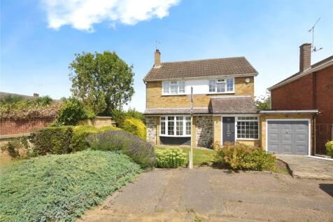 Woodland Way, Ongar, Essex, CM5 3 bed detached house for sale