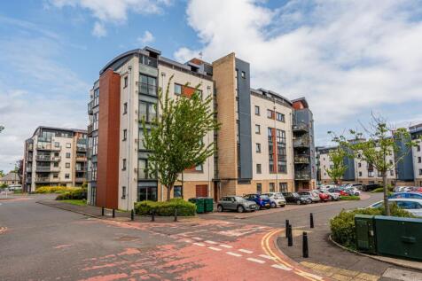 East Pilton Farm Crescent, Edinburgh... 2 bed flat for sale