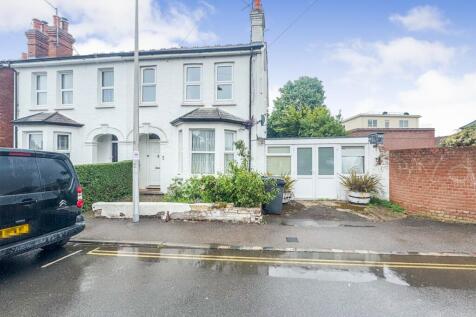 Crown Lane, Theale, Reading, RG7 3 bed semi