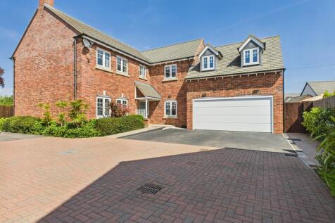 5 bedroom detached house for sale