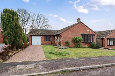 Latches Walk, Axminster EX13 3 bed detached bungalow for sale