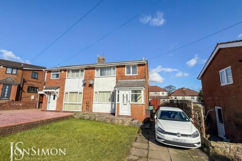 3 bedroom semi-detached house for sale