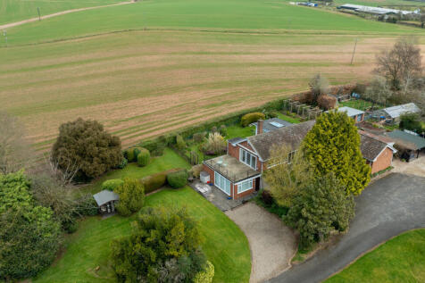 Little Witley, Worcestershire, WR6 6LF 5 bed detached bungalow for sale