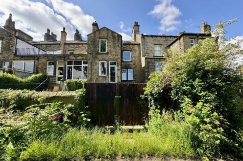 Wakefield Road, Huddersfield, HD5 8DB 4 bed terraced house for sale