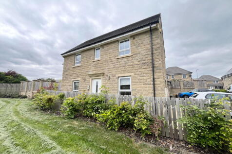 Poppy Gardens, Meltham 3 bed detached house for sale