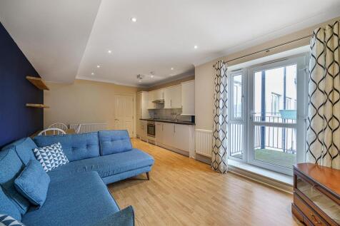 Anerley Station Road, SE20, Penge 2 bed flat for sale