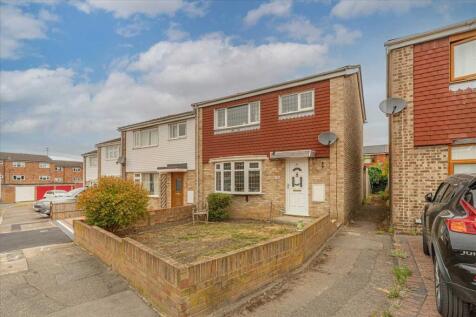 3 bedroom end of terrace house for sale