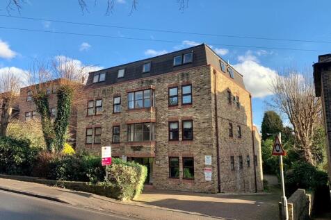 Studio flat for sale
