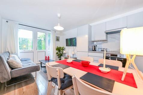 Fernhead Road, Queen's Park, London, W9 2 bed flat for sale