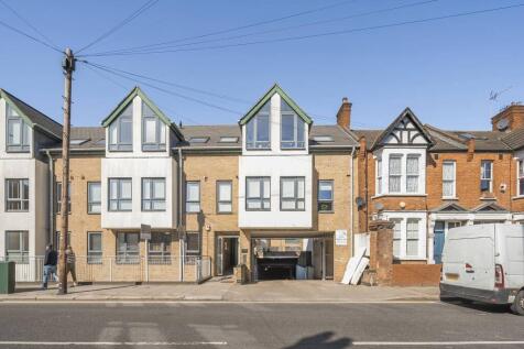 Regal Building, Kensal Rise, London, W10 2 bed flat for sale
