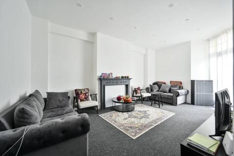 Clive Court, Little Venice, London, W9 3 bed flat for sale