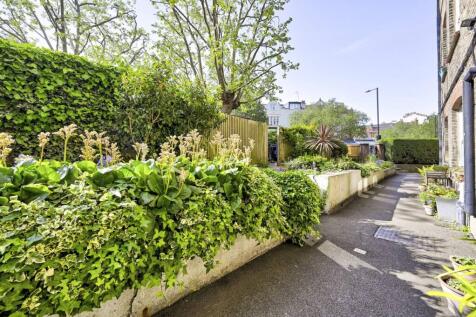 Elgin Avenue, Maida Vale, London, W9 2 bed flat for sale